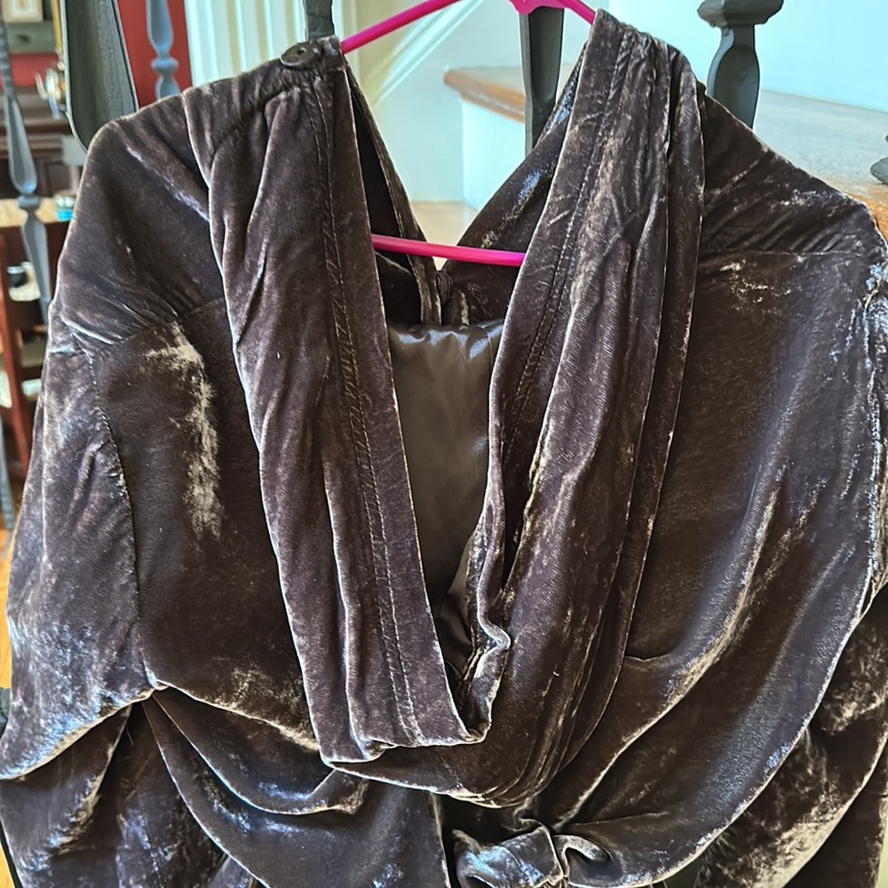 Velvet hooded cinch waist jacket - Picture 3 of 6